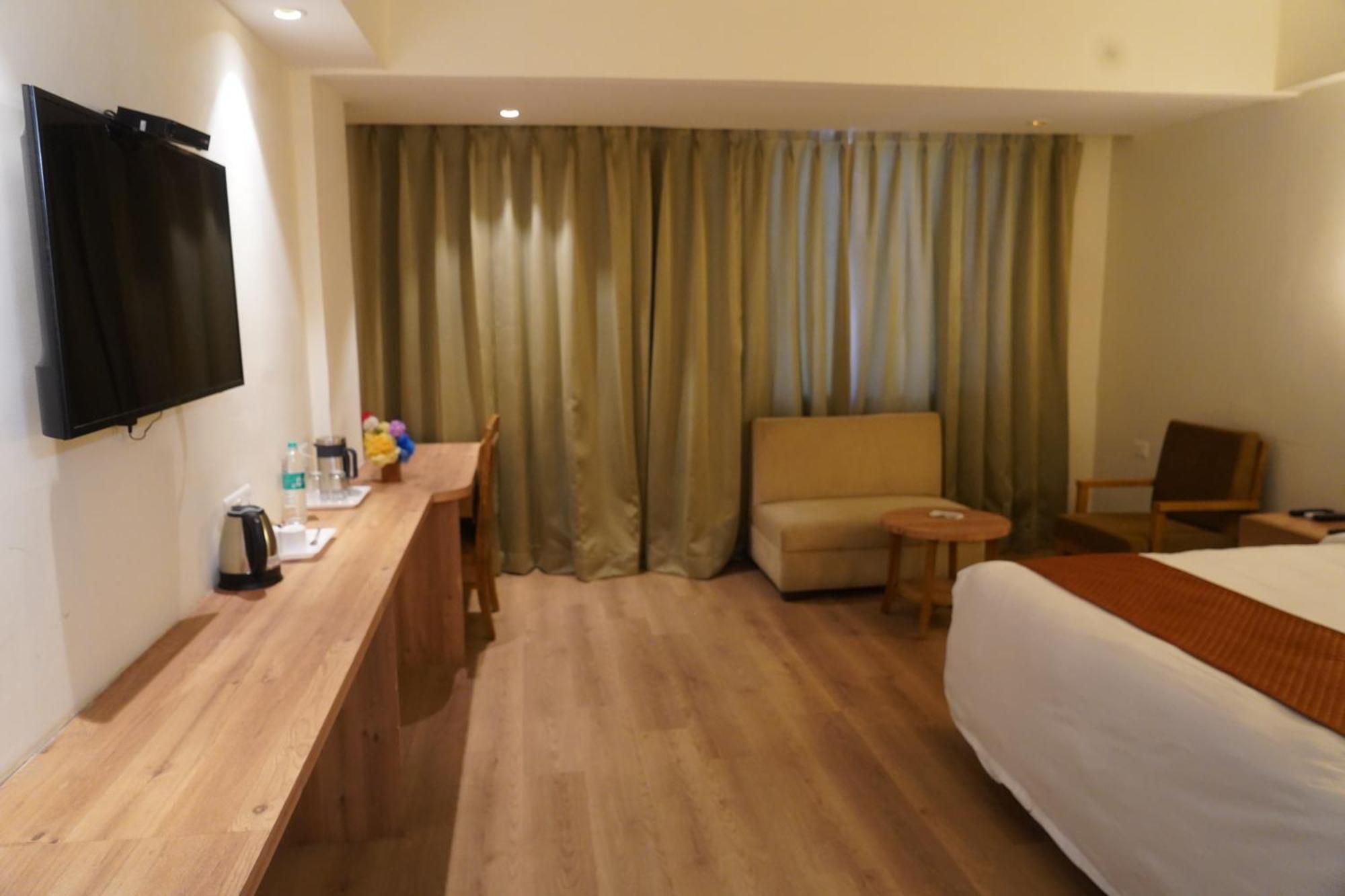Hotel Forest Avenue - Best Luxury Hotel In Dehradun Exterior foto