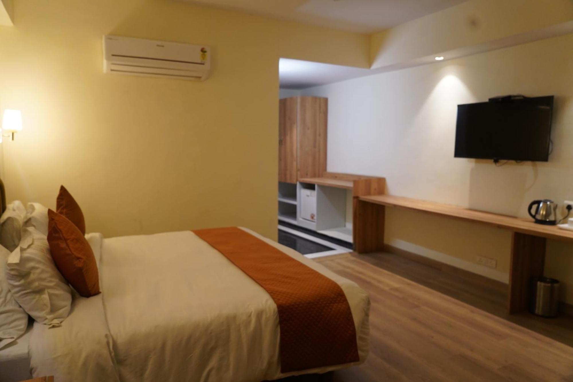 Hotel Forest Avenue - Best Luxury Hotel In Dehradun Exterior foto